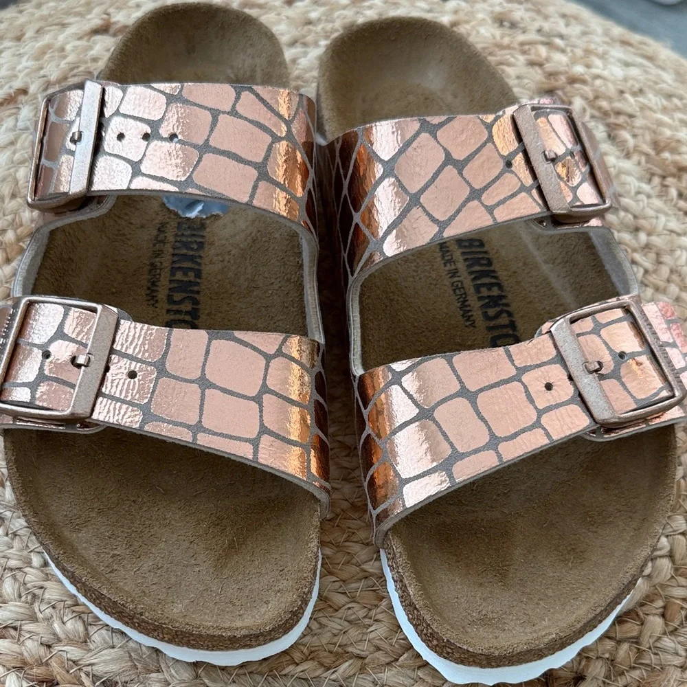 Birkenstock Women's Sandals - Metallic Rose Gold - Picture 1 of 6
